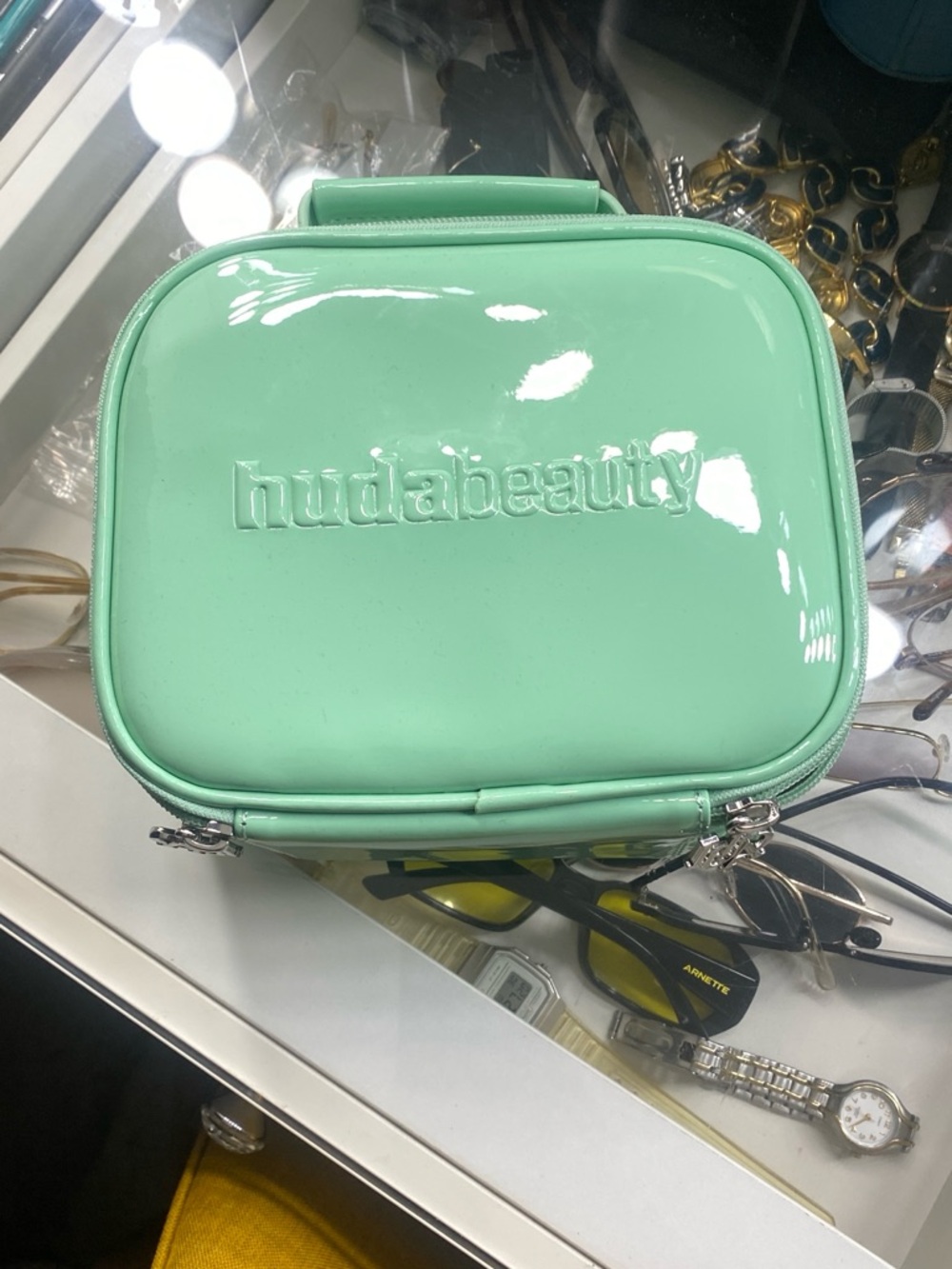 HUDA BEAUTY Mint Green Glossy Travel Cosmetic Case
